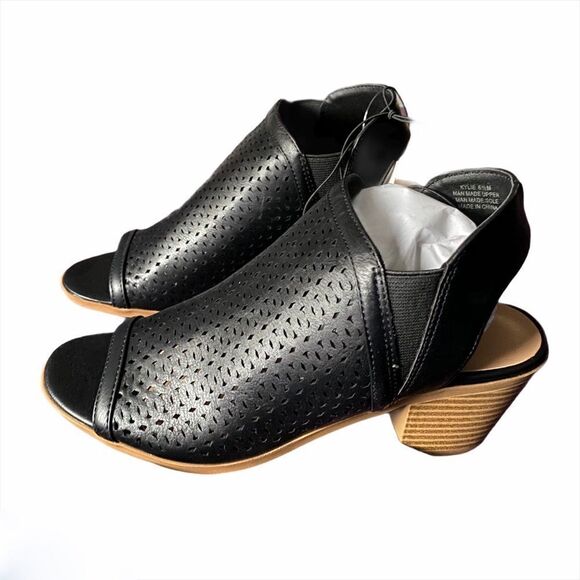 NIB 📦 Black Kylie Laser Cut Open Toe Booties, 9 - Picture 1 of 6